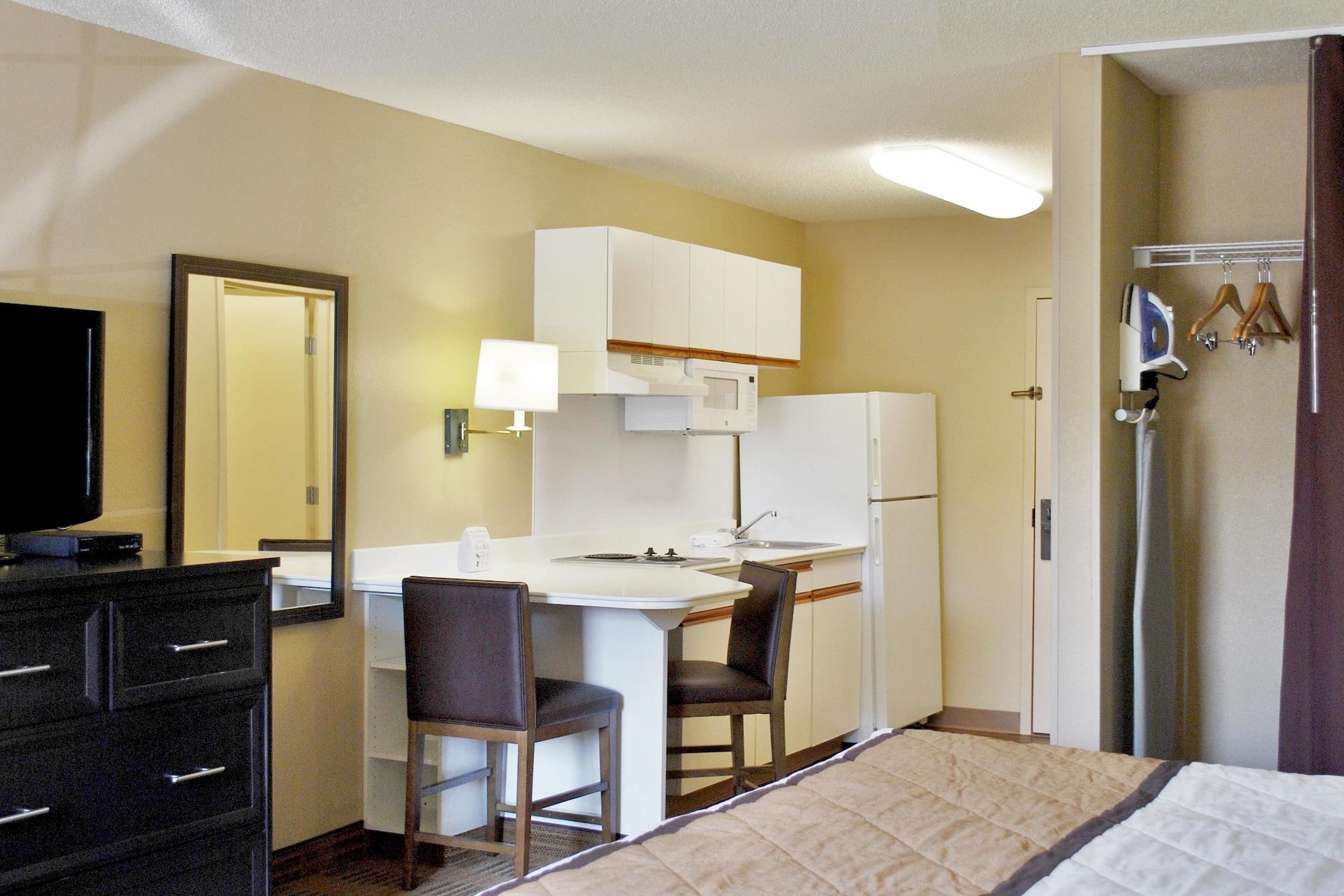 Extended Stay America Suites - Milwaukee - Брукфилд Экстерьер фото