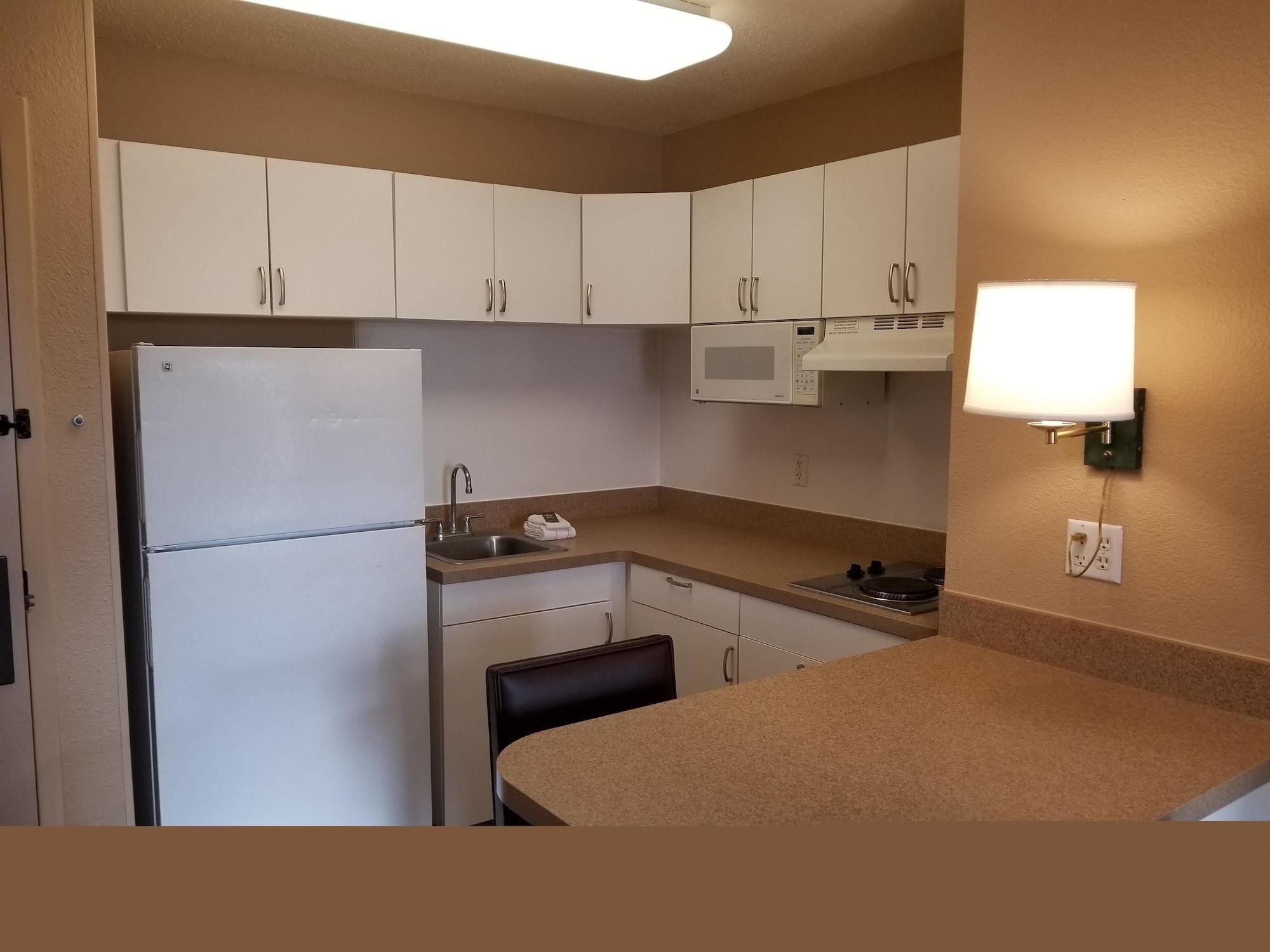 Extended Stay America Suites - Milwaukee - Брукфилд Экстерьер фото